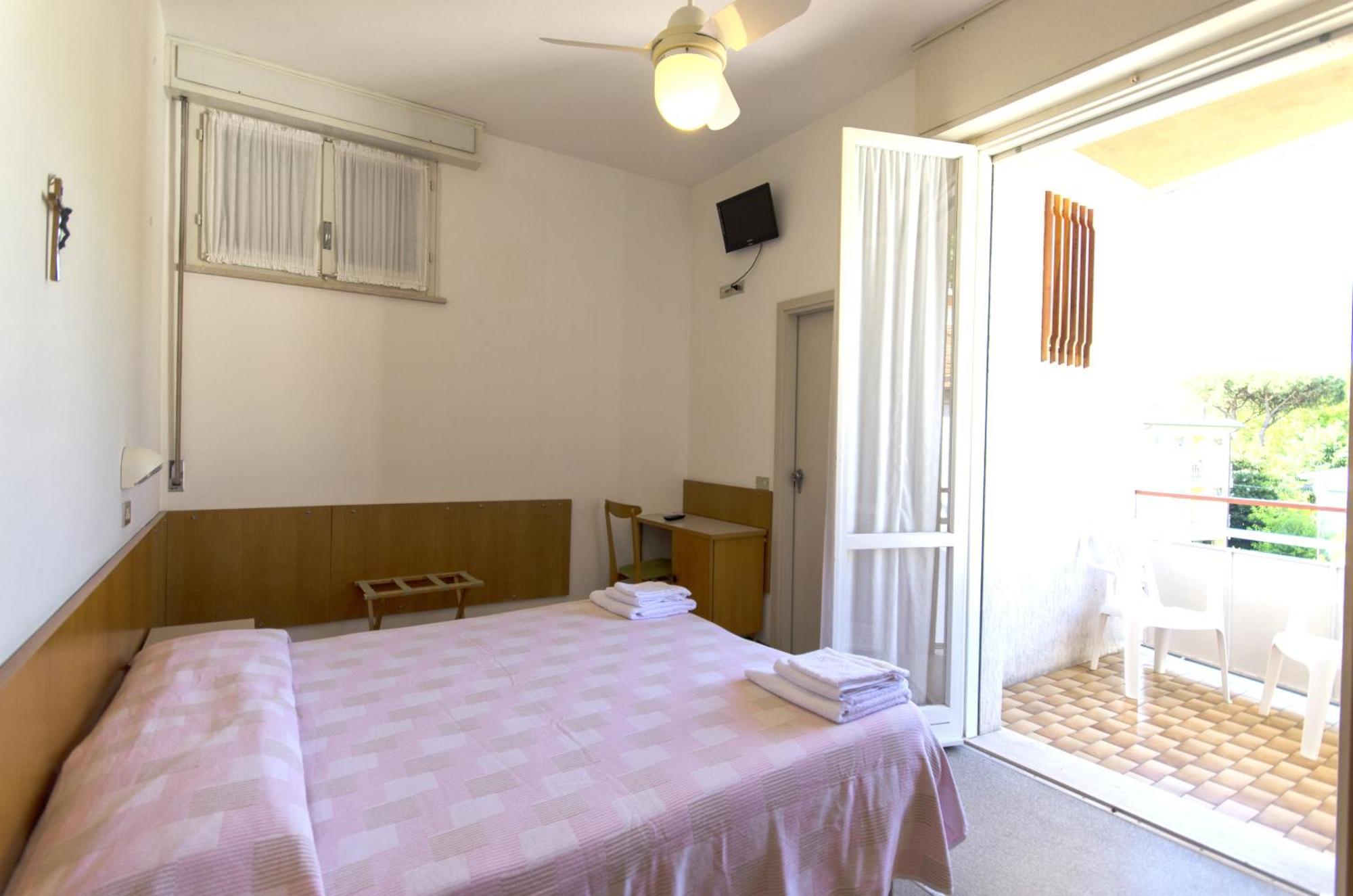Hotel Villa Alberta Cesenatico Zimmer foto