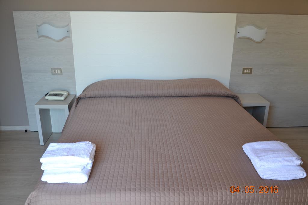 Hotel Villa Alberta Cesenatico Exterior foto